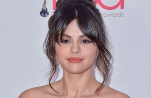 Selena Gomez en couple avec Cara Delevingne ? La chanteuse s’exprime