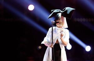 Sia : « J’ai eu des pensées suicidaires durant la majeure partie de ma vie »