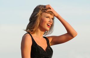 Taylor Swift : rejointe sur scène par une armada de mannequins