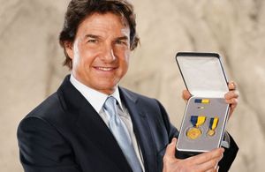 Tom Cruise décoré de la Navy : il reçoit le plus haut insigne civil possible 