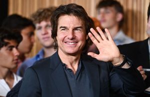 Tom Cruise récompensé d'une médaille française aux côtés de Thomas Pesquet