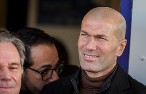 Zinédine Zidane grand-père : tendre cliché entouré de son fils et son petit-fils