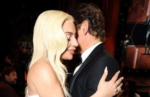 Bradley Cooper et Lady Gaga, plus complices que jamais aux SAG Awards 2022 