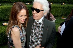 Karl Lagerfeld reçoit les fashionistas à Versailles
