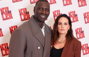 Omar Sy au bras de son épouse Hélène pour présenter le film « The Killer »
