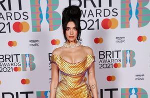 Taylor Swift, Dua Lipa, Harry Styles : les plus beaux looks des Brit Awards 2021 