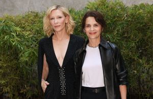 Cate Blanchett et Juliette Binoche réunies au défilé Armani à Milan