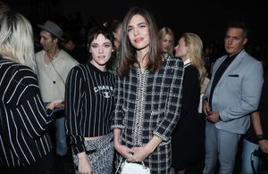 Fashion Week de Paris : Charlotte Casiraghi et Kristen Stewart, duo de charme au défilé Chanel