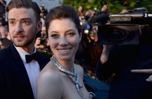 Justin Timberlake et Jessica Biel, montée des marches en amoureux