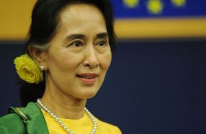 Coup d’État en Birmanie : Aung San Suu Kyi, une icône démocratique ternie