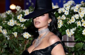 « Affronter ceux qui l’ont attaquée » : Kim Kardashian témoigne à Paris, huit ans après son braquage