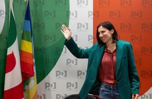 En Italie, Elly Schlein incarne un nouvel espoir à gauche pour les femmes et la communauté LGBTQ+