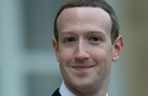 Facebook dévoile sa nouvelle politique de modération de contenus contre les propos haineux et mensongers