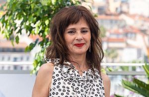 « Je ne voyais pas l'ogre qui allait vampiriser mon âme » : Anouk Grinberg raconte sa vie émaillée de violences 