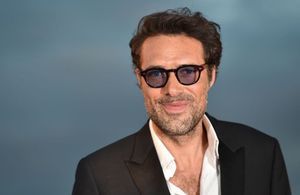 Le procès de Nicolas Bedos pour « agression sexuelle en état d’ivresse » reporté