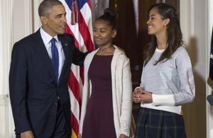 Une attachée de presse critique les tenues des filles Obama