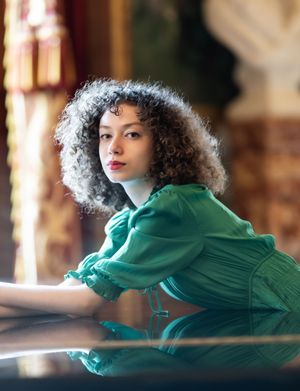 On a passé une heure avec Arielle Beck, pianiste prodige de 17 ans qui fascine le monde du classique