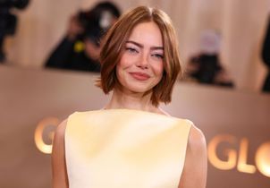 Le carré post-« Bugonia » d'Emma Stone, la coiffure idéale pour mettre en valeur les cheveux courts…
