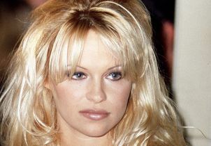 Cette tendance maquillage, popularisée par Pamela Anderson, promet de faire son grand retour ce printemps