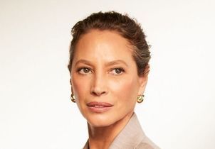 À 57 ans, Christy Turlington devient ambassadrice mondiale de Lancôme