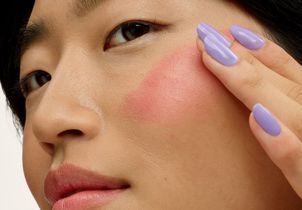 Sephora : pourquoi tout le monde s’arrache déjà le nouveau blush de Benefit Cosmetics ?