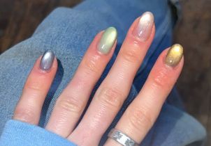 Le Dragon nails, cette tendance manucure ludique qui envahit les réseaux à l'approche du printemps 