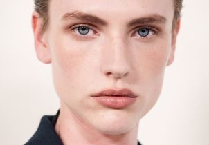 4 gestes à adopter pour des sourcils naturellement plus fournis