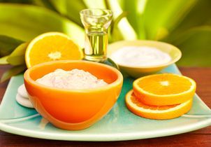 10 gommages pour le visage à faire à la maison