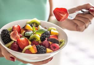 Ces fruits sont les meilleurs alliés anti-âge pour la peau, selon une nutritionniste