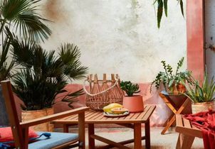 La couleur s’invite à l’extérieur : quelle teinte choisir pour réveiller votre jardin