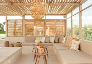 Ces idées des architectes pour aménager une terrasse bohème