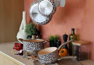 Comment le motif léopard s’est imposé dans nos cuisines ?