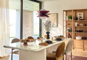 Suspensions en verre fumé : 10 modèles pour une ambiance tamisée 