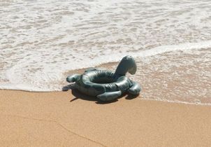 Des accessoires de piscine et de plage à croquer pour les enfants