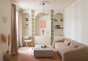 Les idées des architectes pour aménager un bureau dans le salon