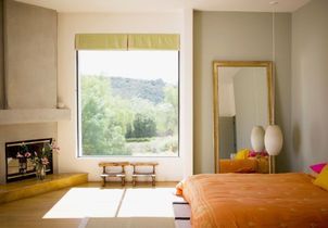 Sommeil : où éviter de placer un miroir si vous voulez bien dormir