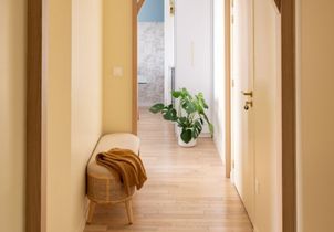 Les astuces des architectes pour aménager une entrée dans un couloir