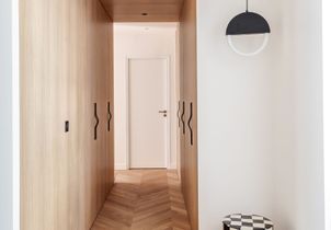 Les plus belles idées des architectes pour créer un dressing dans un couloir