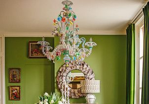 Comment le lustre donne de l'apparat à la déco