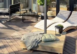 DIY : la solution déco pour cacher un pied de parasol avec style 