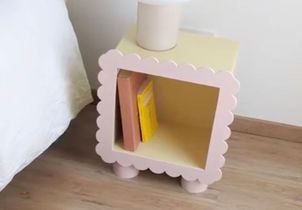 IKEA Hack : une table de chevet aux bords festonnés parfaite pour le printemps