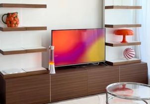 Le DIY parfait pour un coin télé chaleureux sans percer