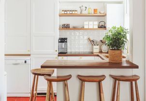 Avant/après : un 60 m² haussmannien décloisonné pour être rendu plus lumineux et chaleureux