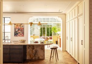Un hôtel particulier aux faux-airs de maison de campagne