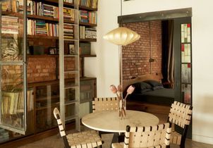 Un petit atelier d’artiste sublime les codes du passé