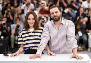 Cannes 2026 : Pio Marmaï et Anaïs Demoustier, duo de charme sur la Croisette face à Gilles Lellouche