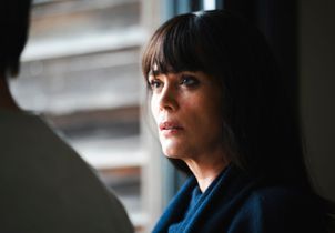 « Je sais pas » : le roman d’une reine du thriller se cache derrière cette série avec Lola Dewaere