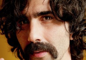 Andrea Laszlo De Simone, le maestro italien à la pop ensorcelante