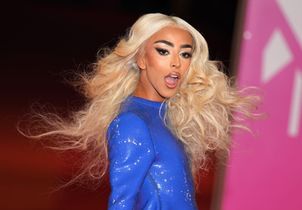 Bilal Hassani : la follophobie, ses addictions, sa reconstruction... rencontre avec la pop star queer