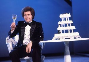 Jonathan Dassin reprend un tube iconique de son père Joe Dassin